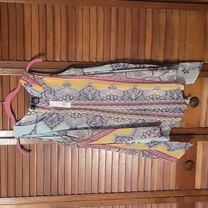 New Directions Sleeveless Top Size S